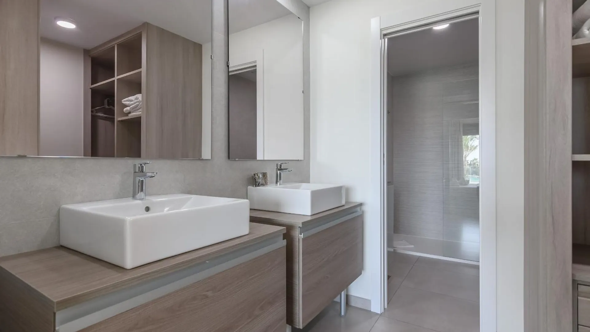 Apartment Ocean Homes By H - Playa De Los Haraganes Hohh7002P85 Isla Canela